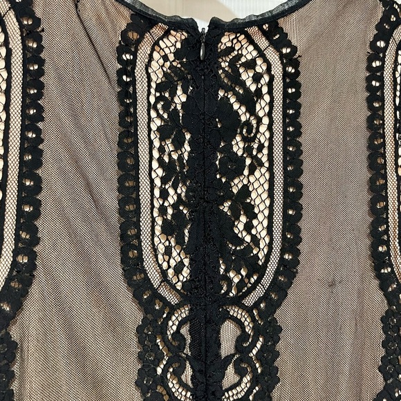 Max Studio Black and Tan Lace Blouse - Picture 6 of 6